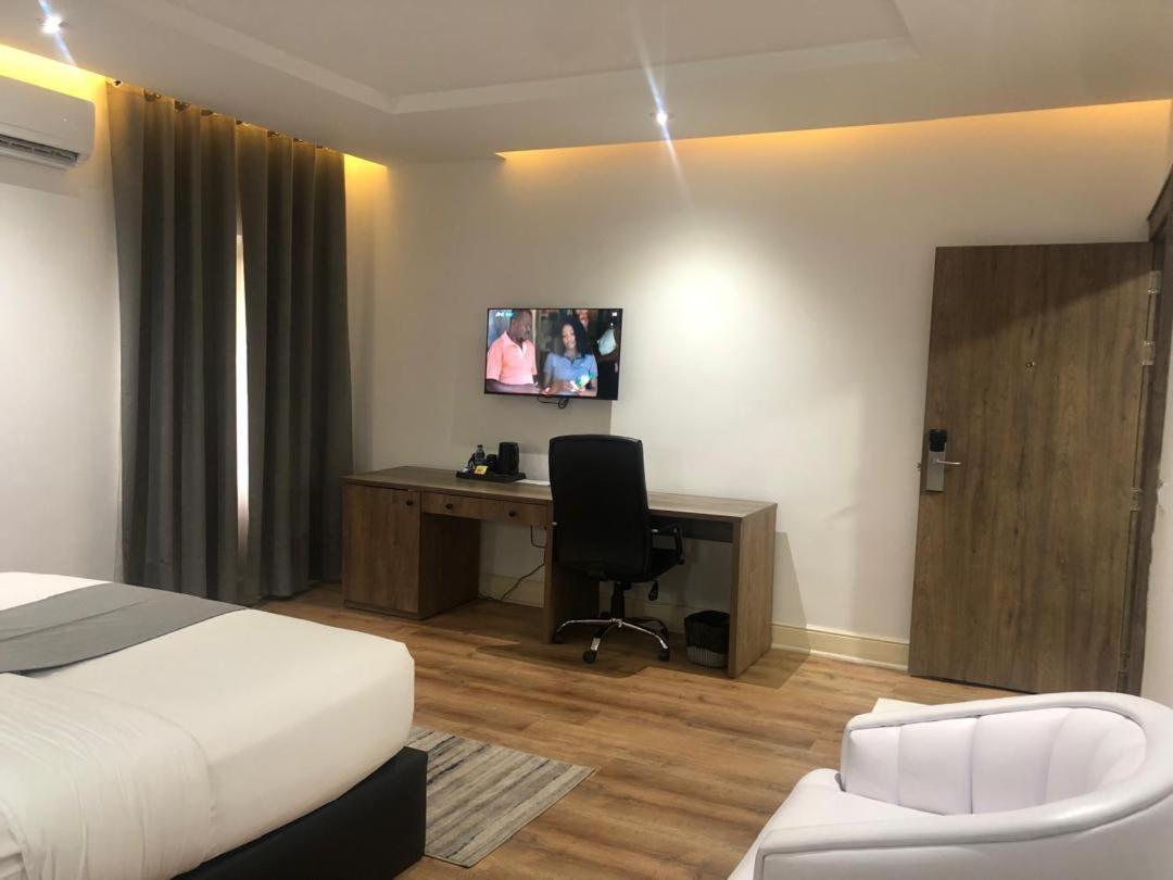 Crownsville Hotel - Airport Road พอร์ต ฮาร์คอร์ท ภายนอก รูปภาพ