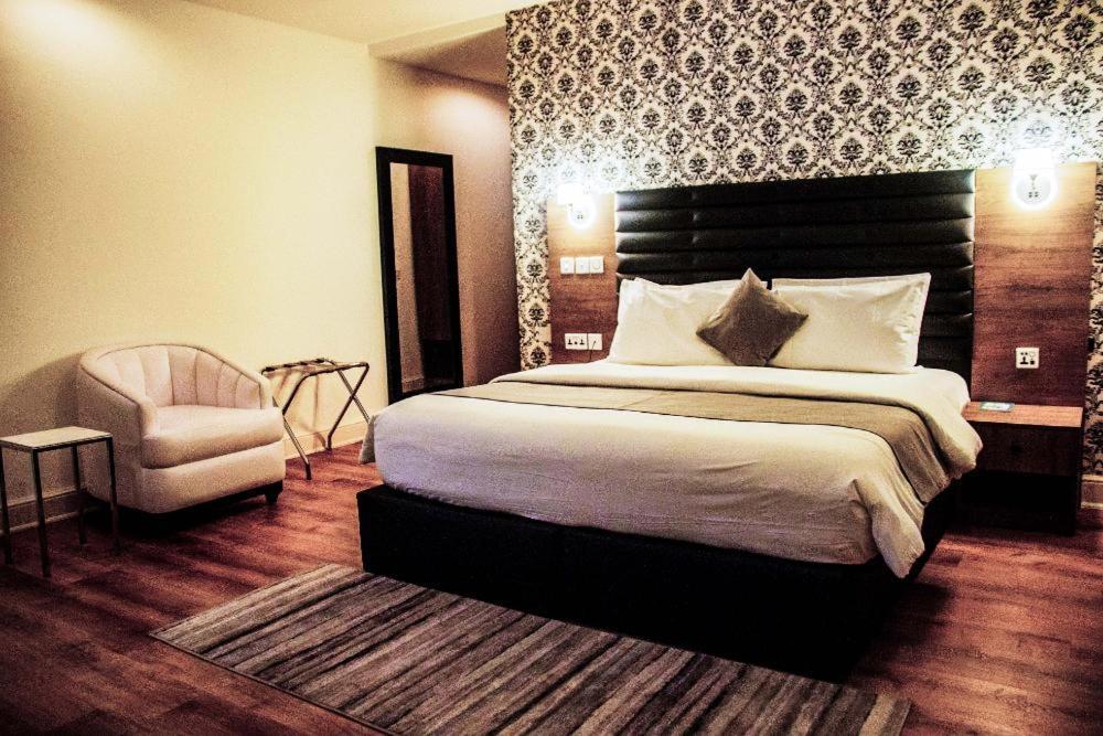 Crownsville Hotel - Airport Road พอร์ต ฮาร์คอร์ท ภายนอก รูปภาพ