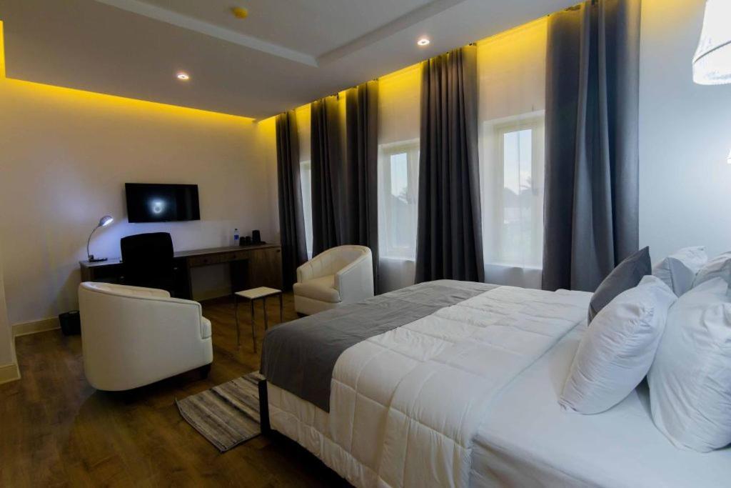 Crownsville Hotel - Airport Road พอร์ต ฮาร์คอร์ท ภายนอก รูปภาพ